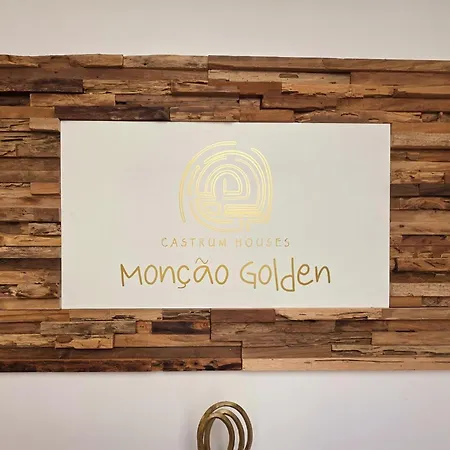 Golden I I I * Monção